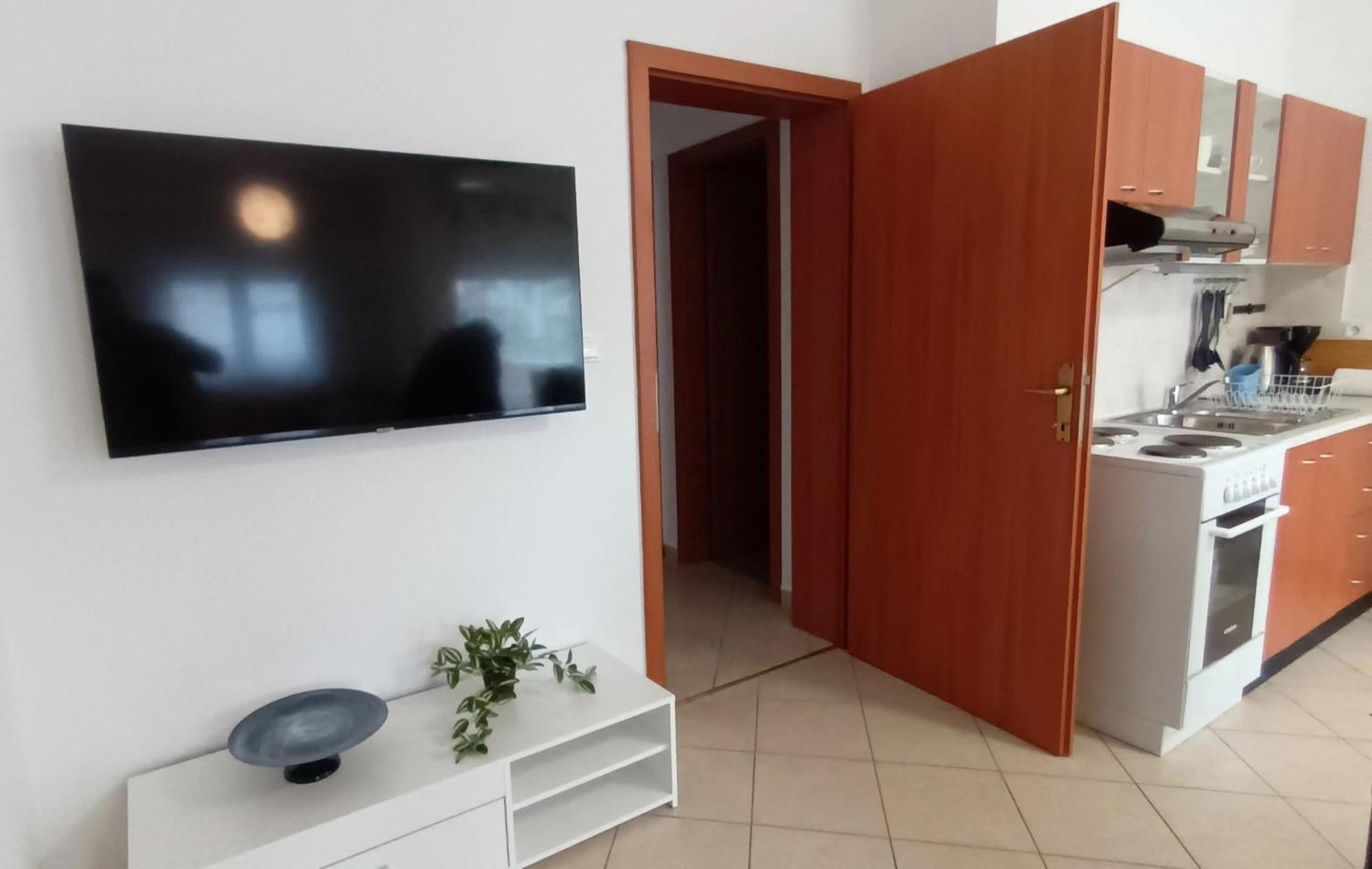 Apartman Sandra -Private Parking And Garden 扎达尔 外观 照片