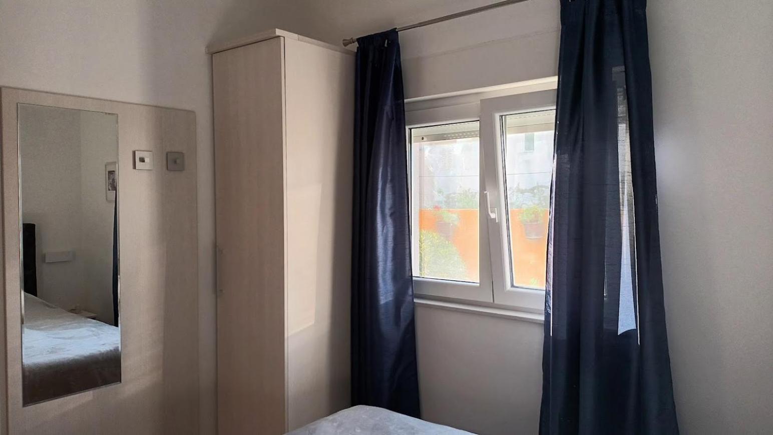 Apartman Sandra -Private Parking And Garden 扎达尔 外观 照片