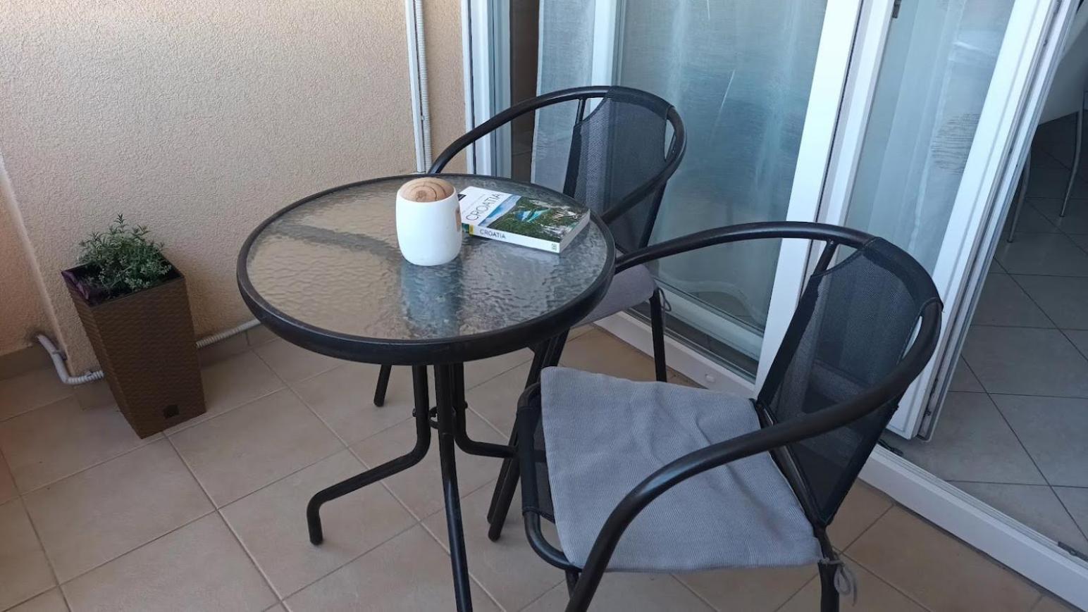 Apartman Sandra -Private Parking And Garden 扎达尔 外观 照片